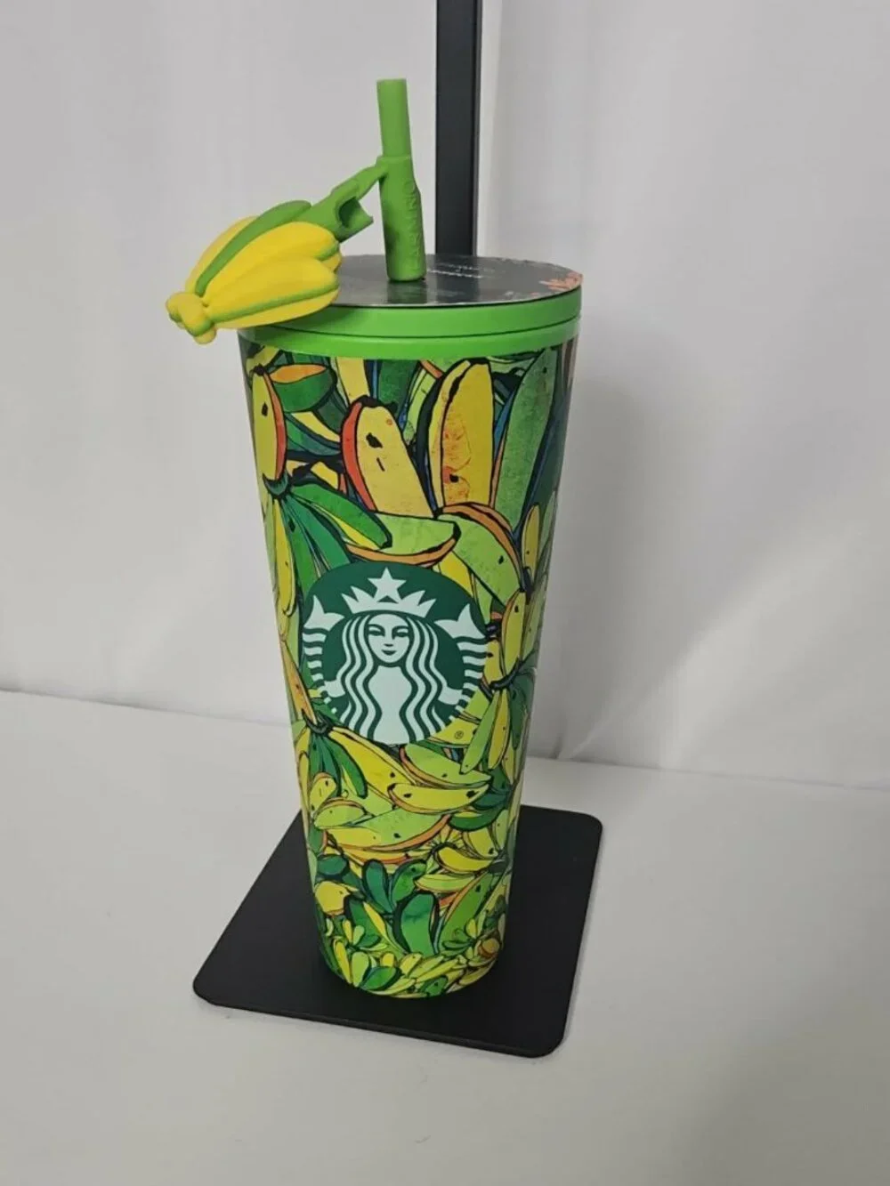 Starbucks x FARM Rio Tropical Banana Tumbler Venti 24oz New Never used